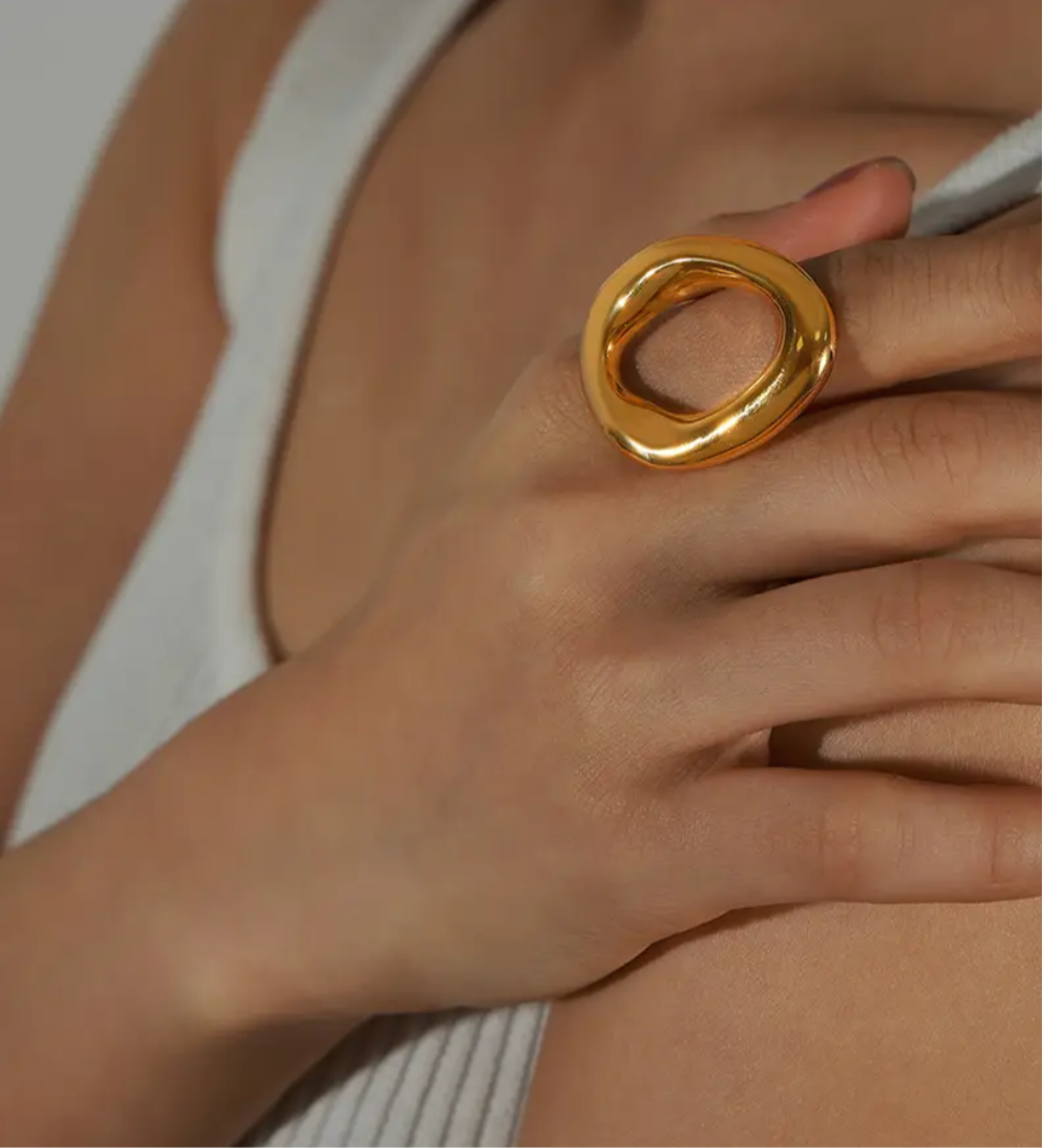 Lin Oval Circle Ring - Alais Branche