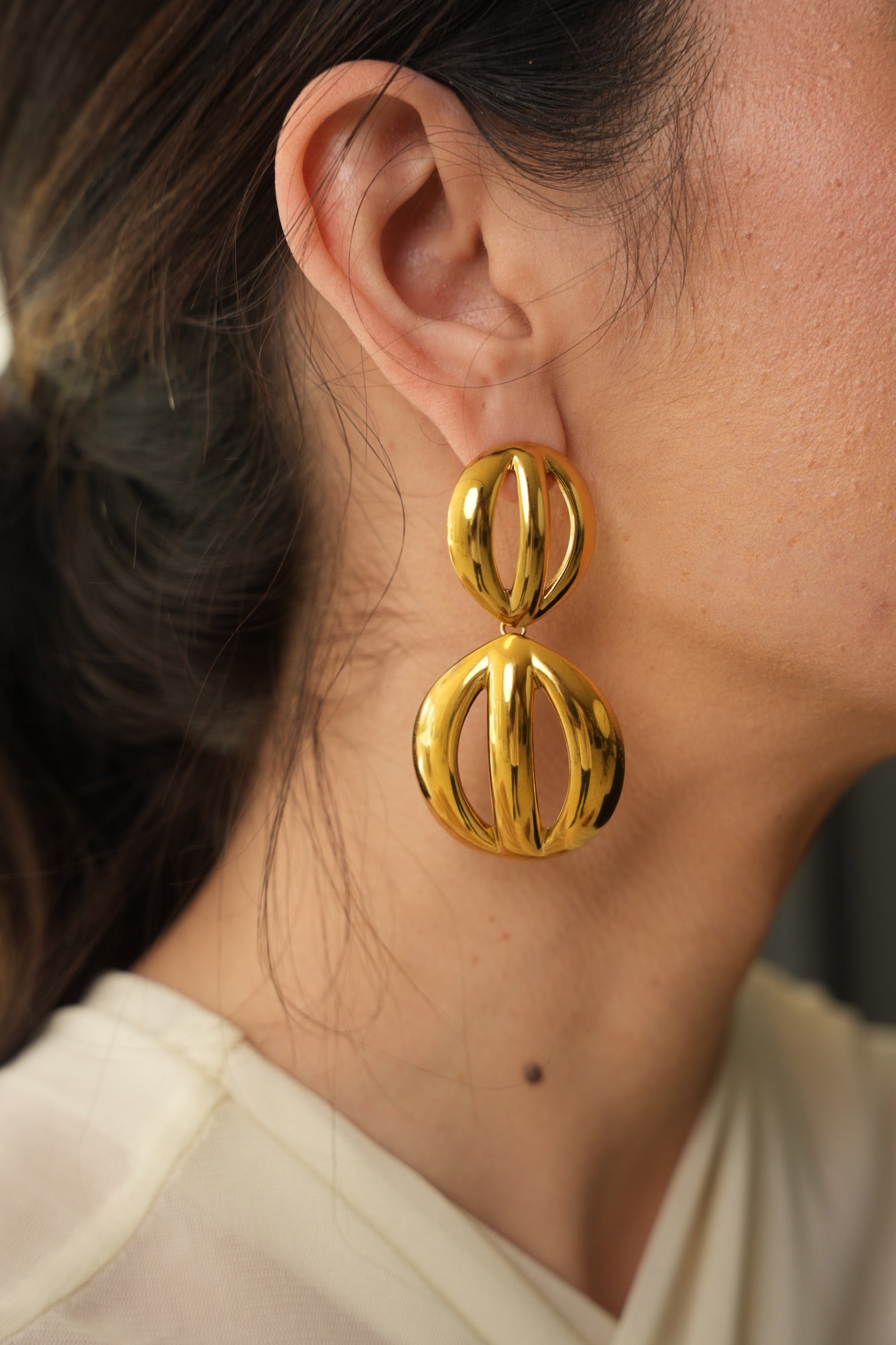 Youthway Round Hollow Glossy Stainless Steel Colorblock Earrings For Women Fashion PVD Waterproof Stylish Jewelry Accessories - Alais Branche