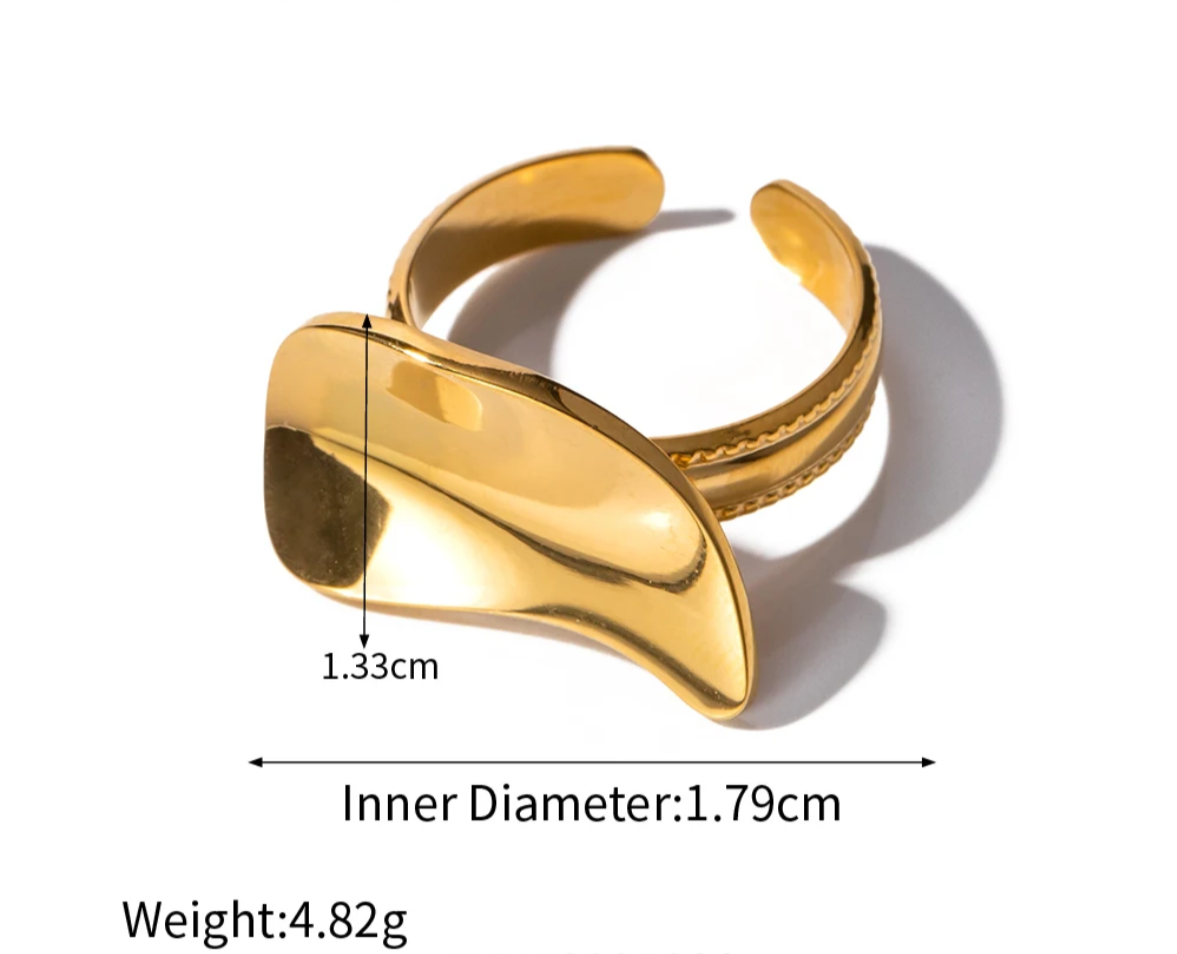 Ella Wave Ring - Alais Branche