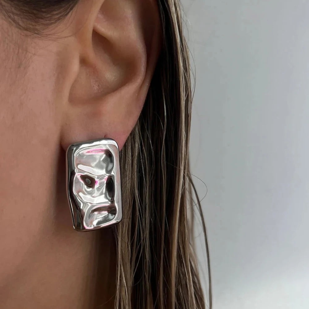 Jane “Silver” Wavy Square Earrings - Alais Branche