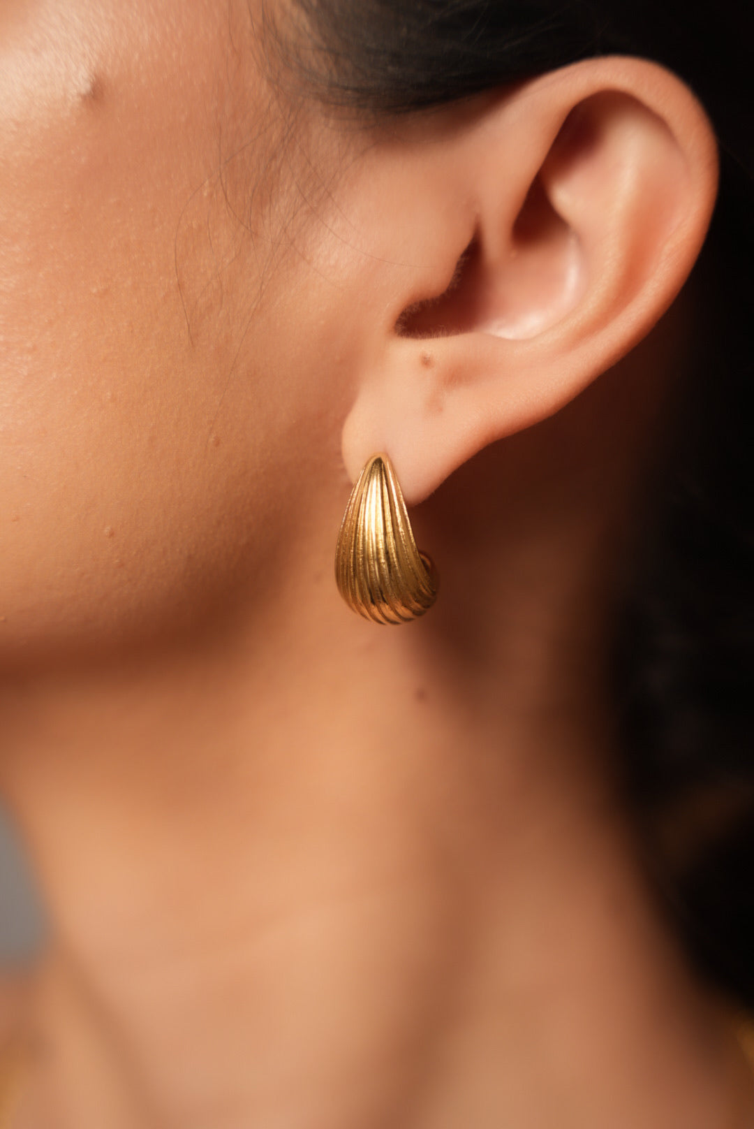 Becca Ribbed Drop Earrings - Alais Branche