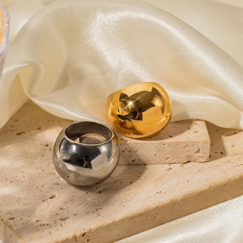 (Copy) Layla Crossed Ring - Alais Branche