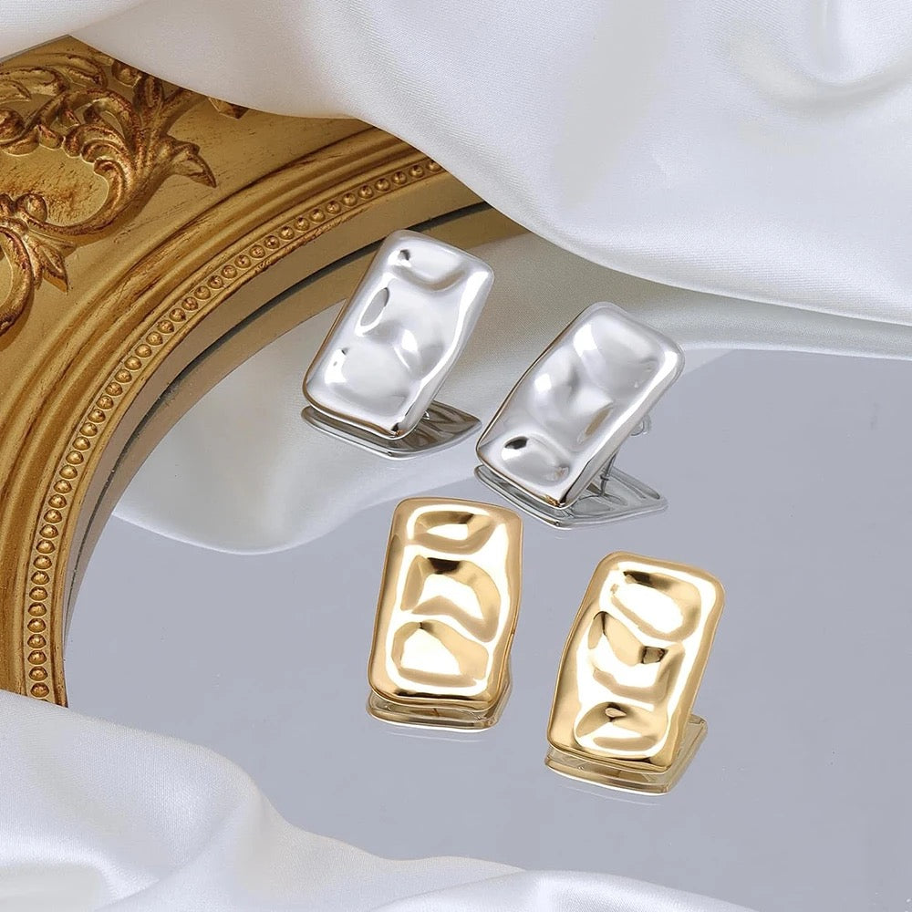 Jane Wavy Square Earrings - Alais Branche