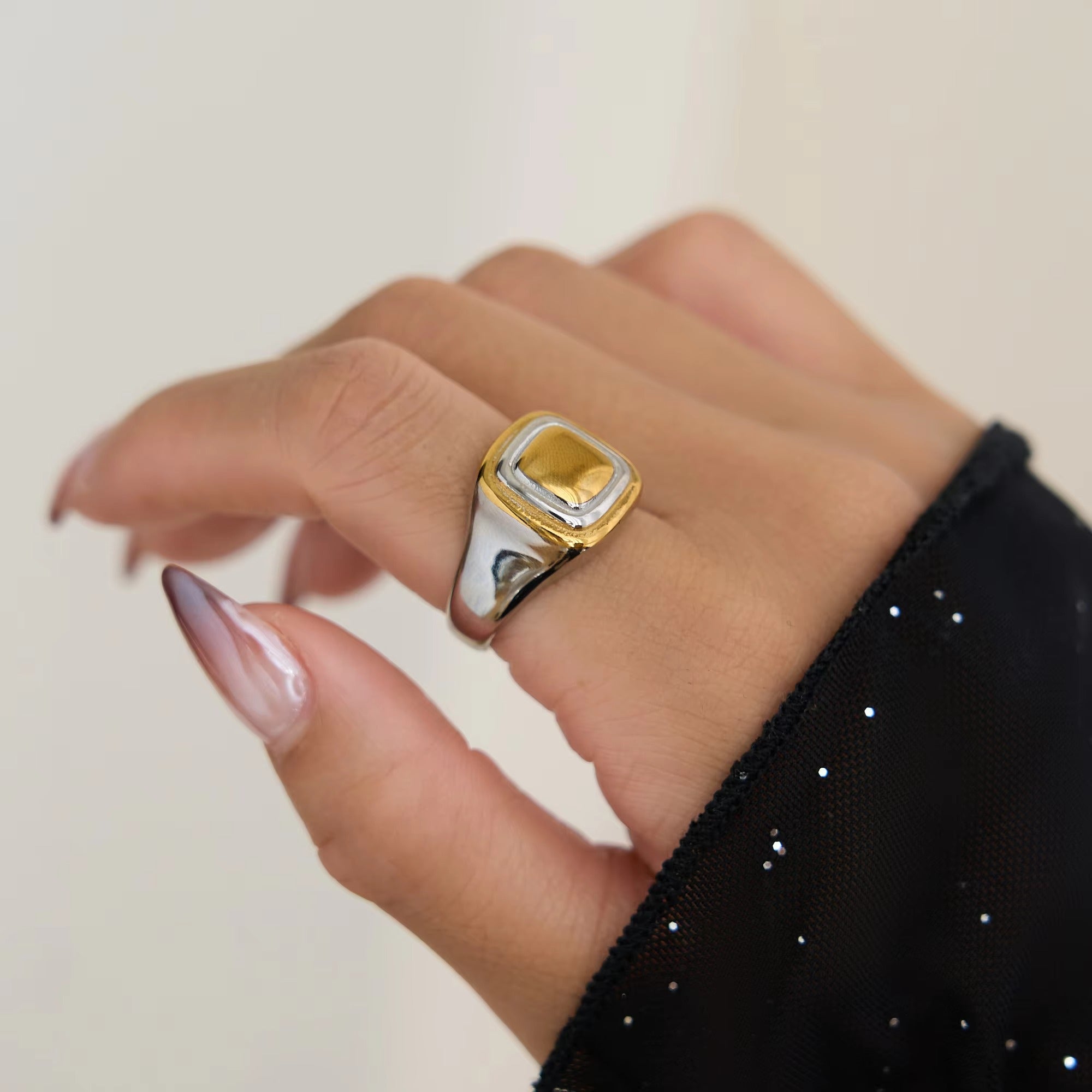 Jade Square Gold Ring