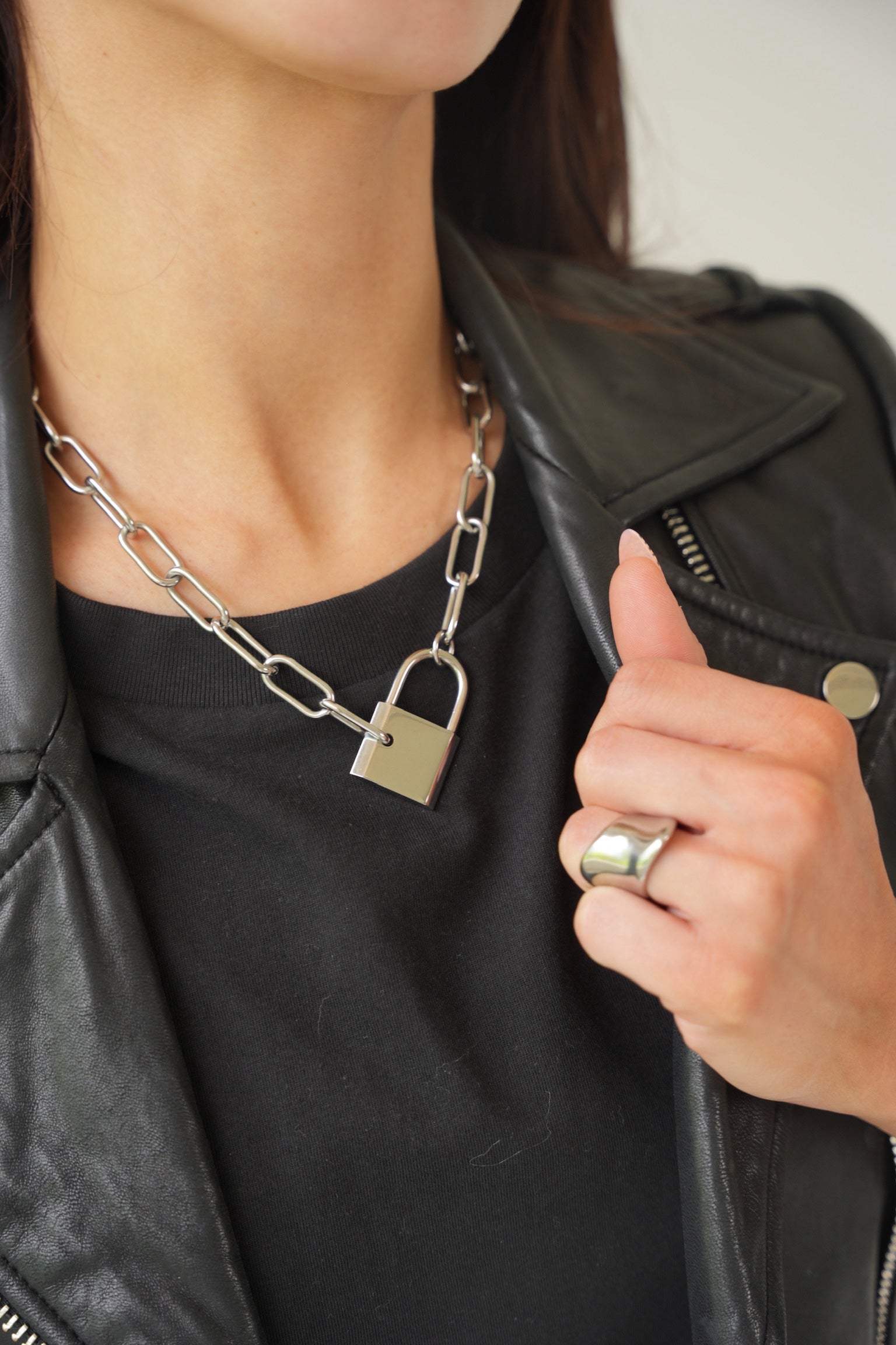 Scarlett Silver Lock Necklace - Alais Branche