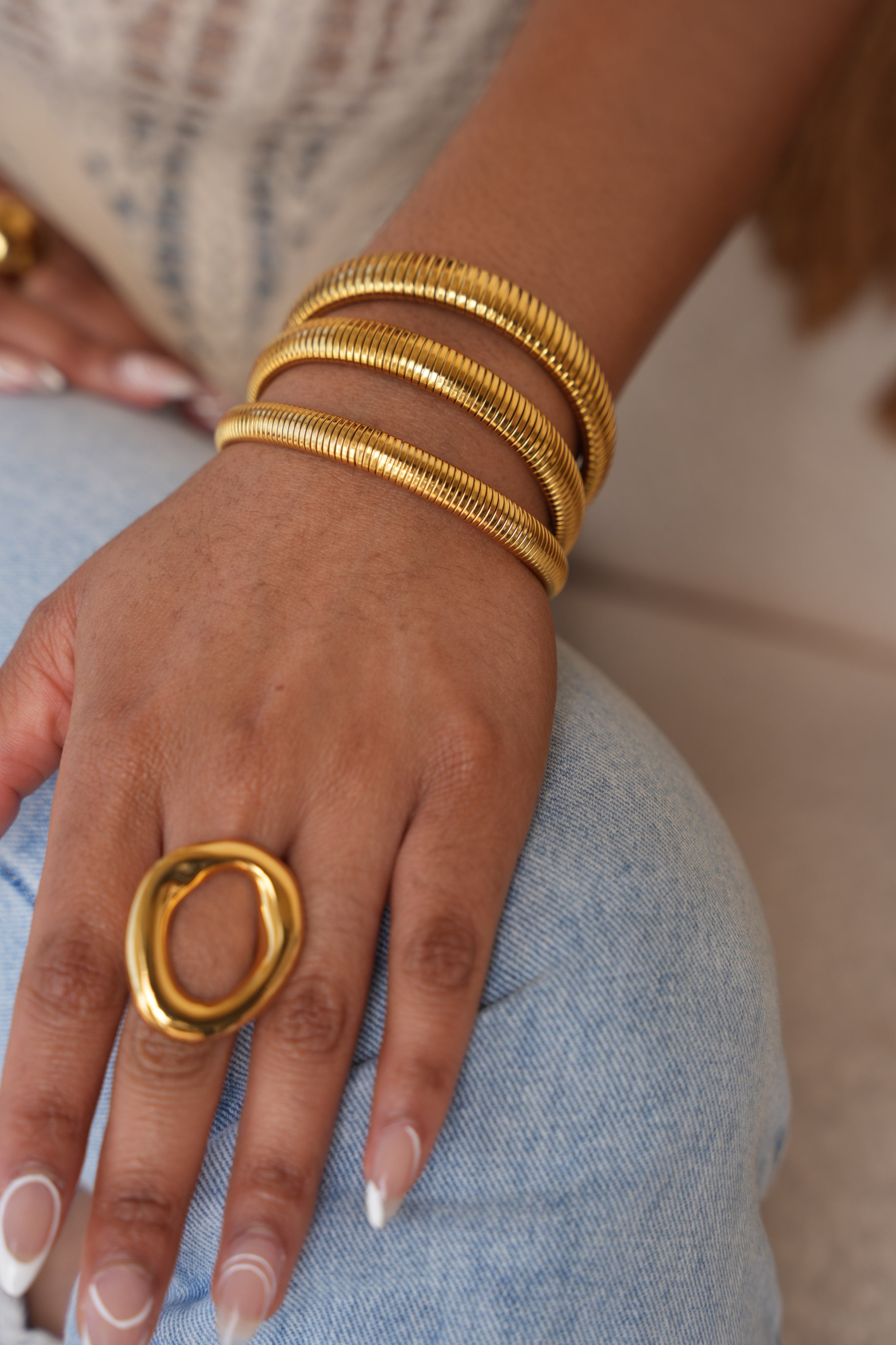 Lea Coil Bangle Set - Alais Branche