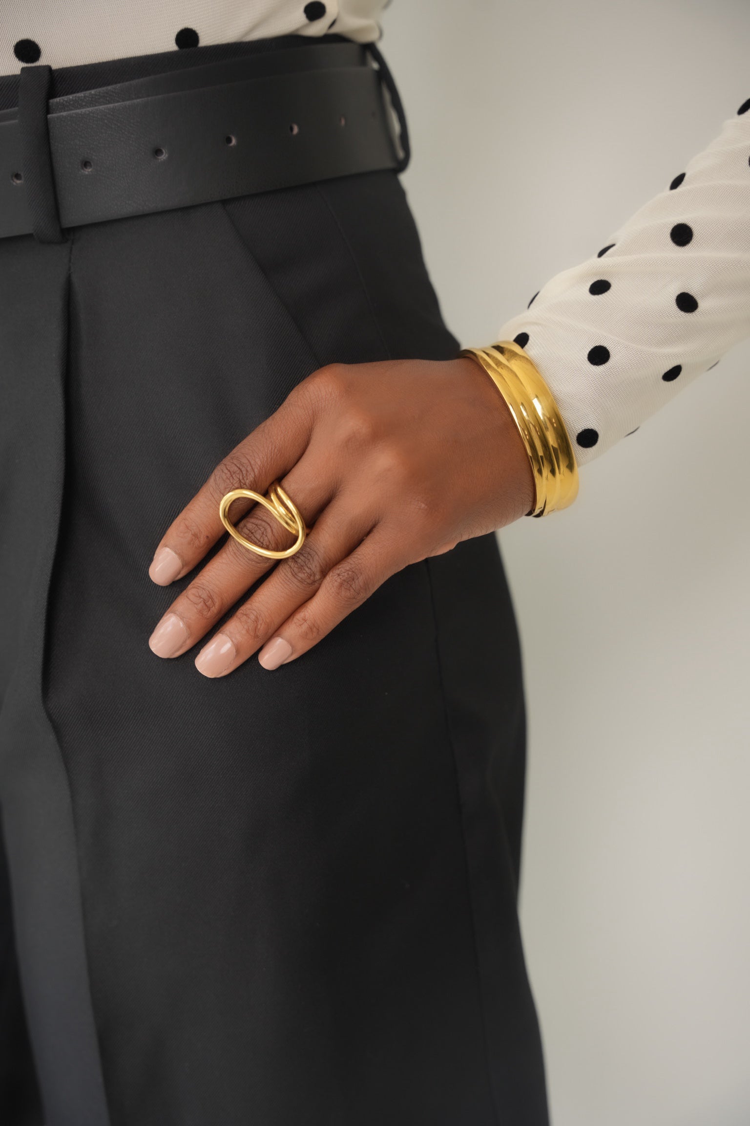 Saphine Swirl Ring - Alais Branche