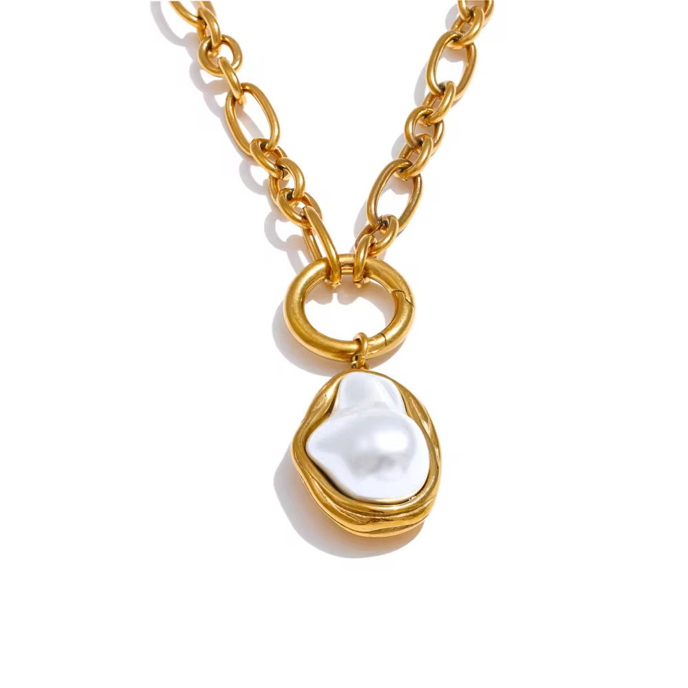Paige Baroque Pearl Necklace - Alais Branche