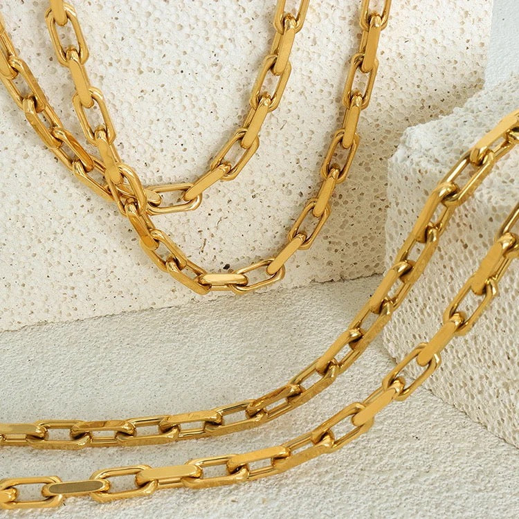 Emily Thick Link Chain Necklace - Alais Branche