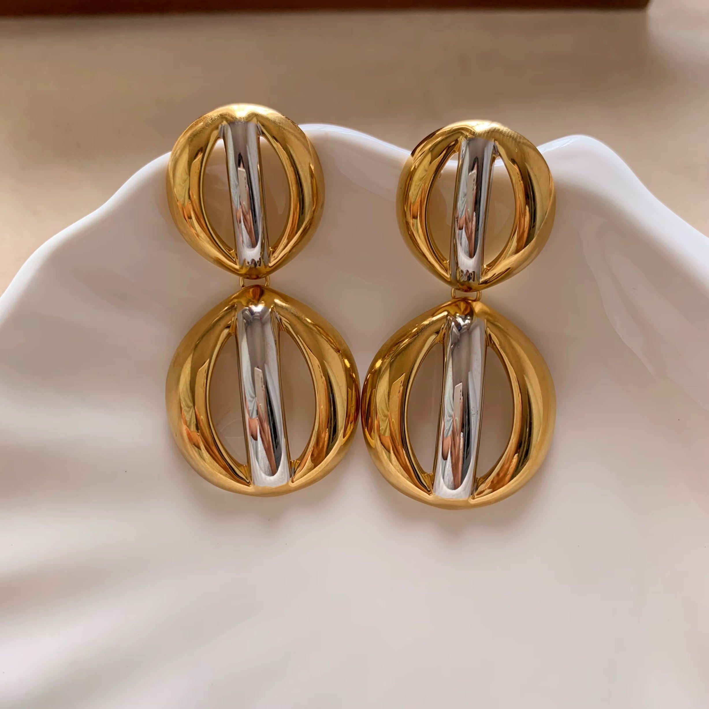 Raya Drop Mixed Metal Earings - Alais Branche