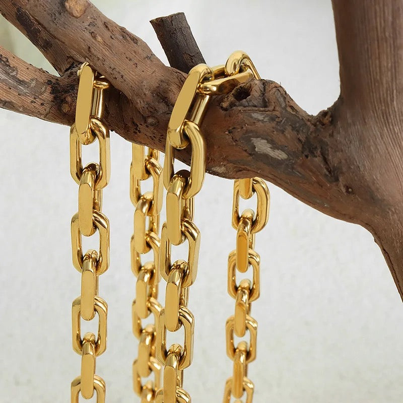 Emily Thick Link Chain Necklace - Alais Branche