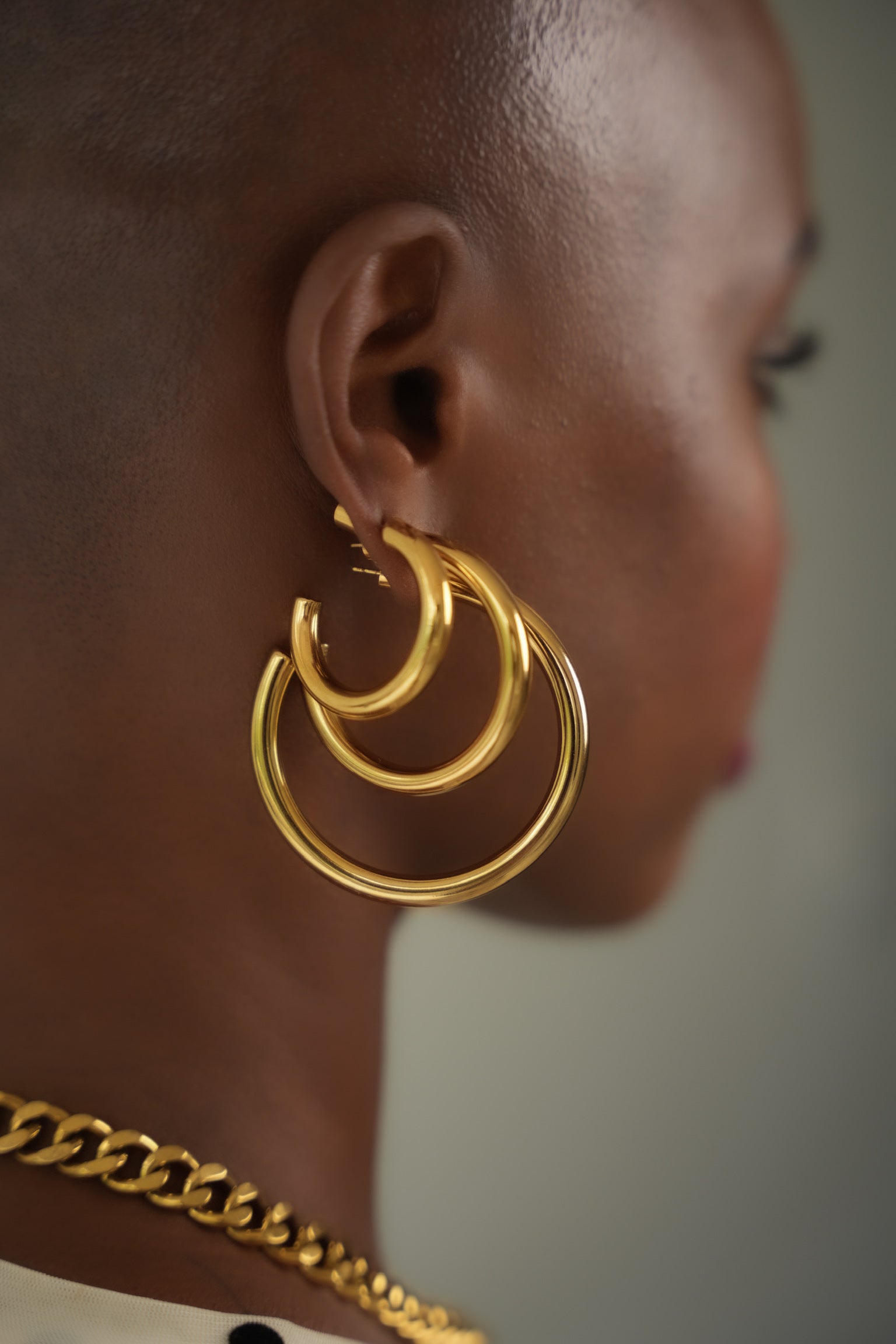 Brielle Chunky 30mm Hoop Earrings - Alais Branche