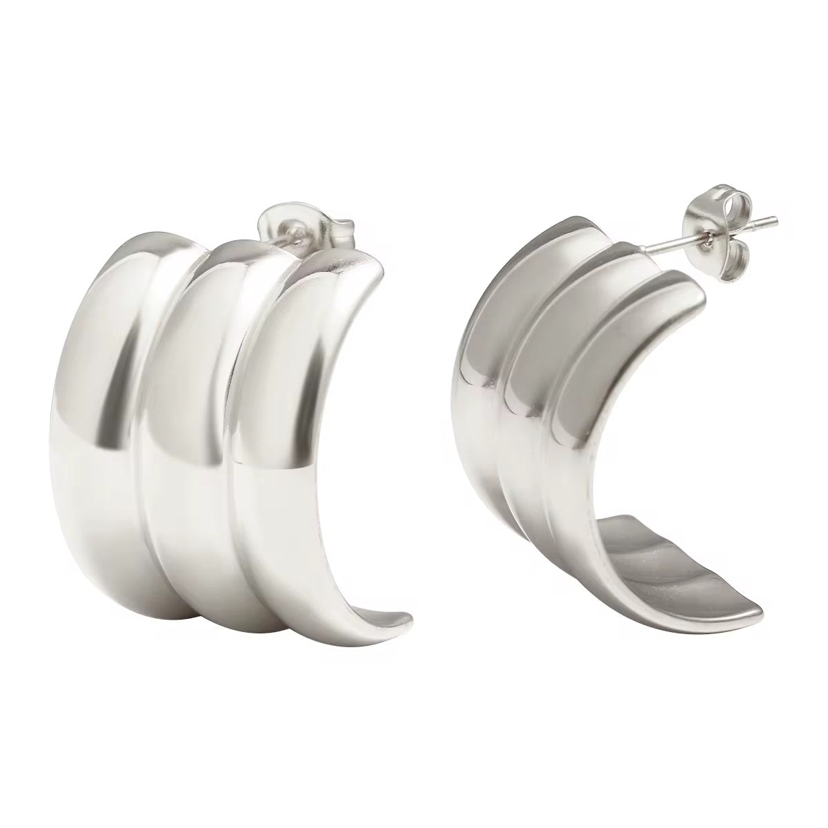 Heidi "Silver" Ribbed Earrings