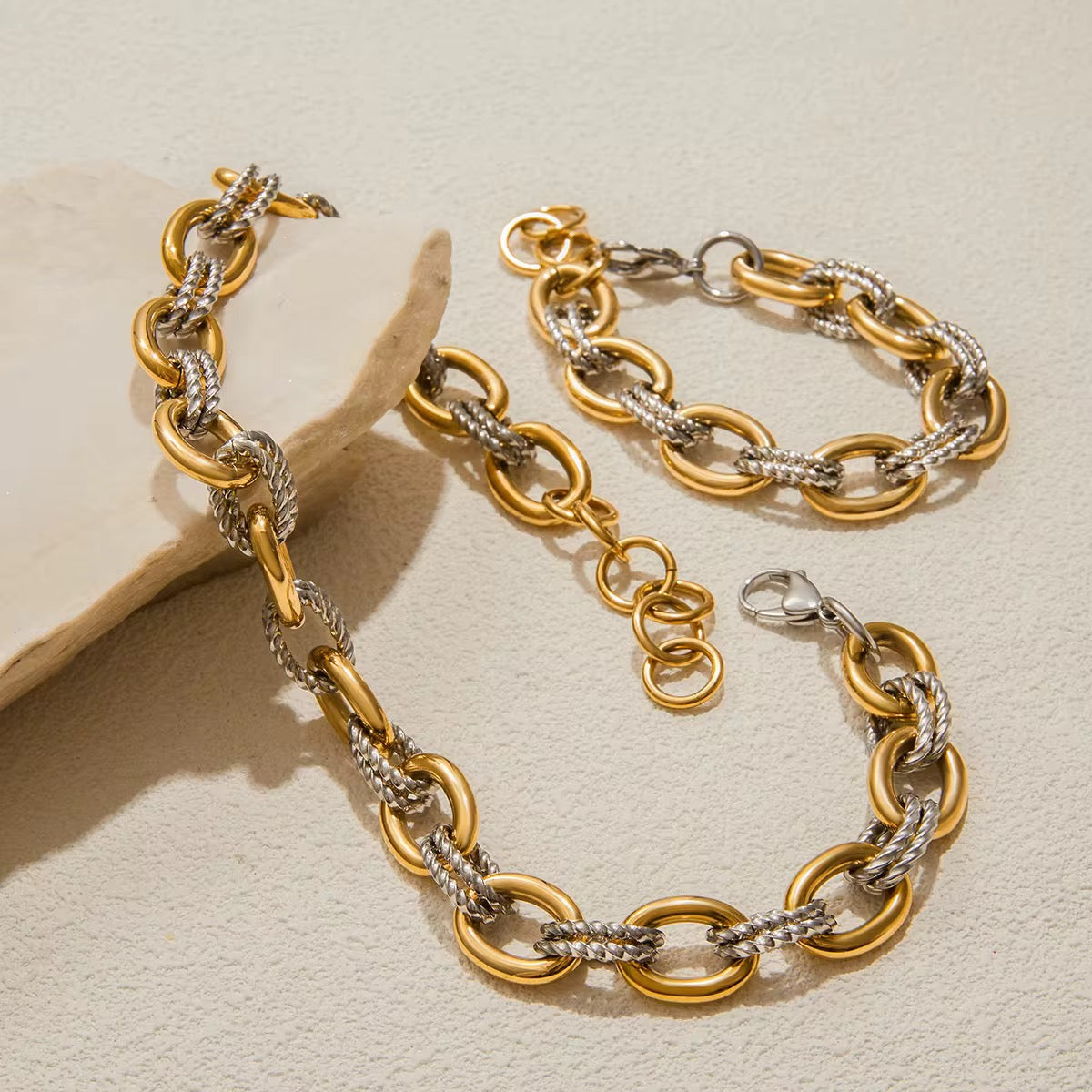 Monroe Chunky Link Necklace - Alais Branche