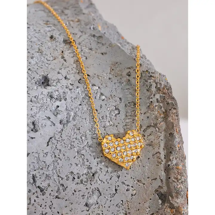 Isla Heart Pendant Necklaces - Alais Branche